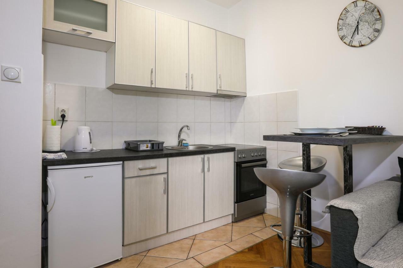 Apartment Promenada 35 Νόβι Σαντ Εξωτερικό φωτογραφία